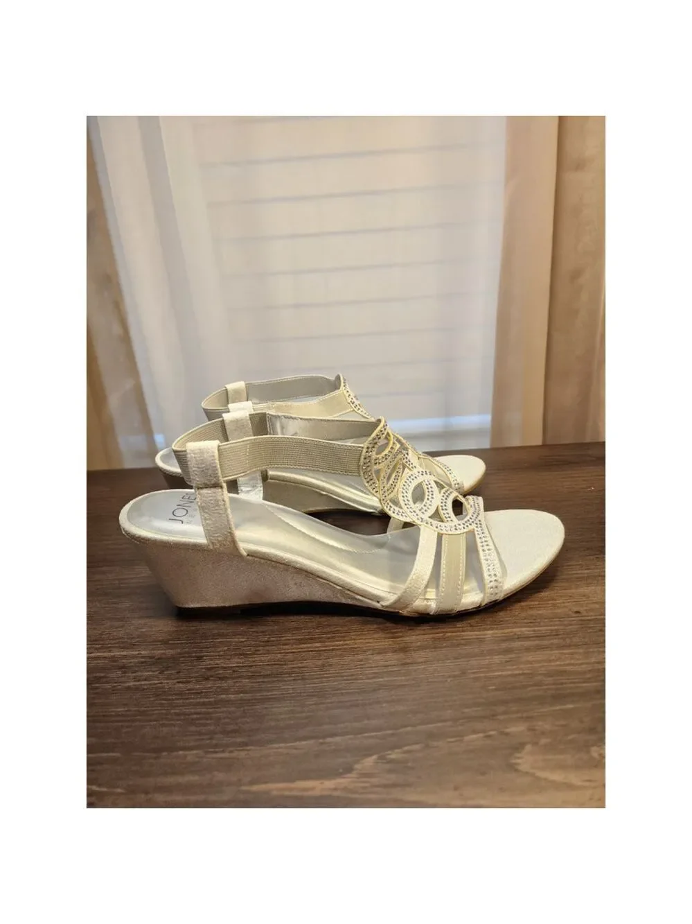 Jones New York Denise Embellished Rhinestones Wedge Sandals 9.5 M Gray Silver